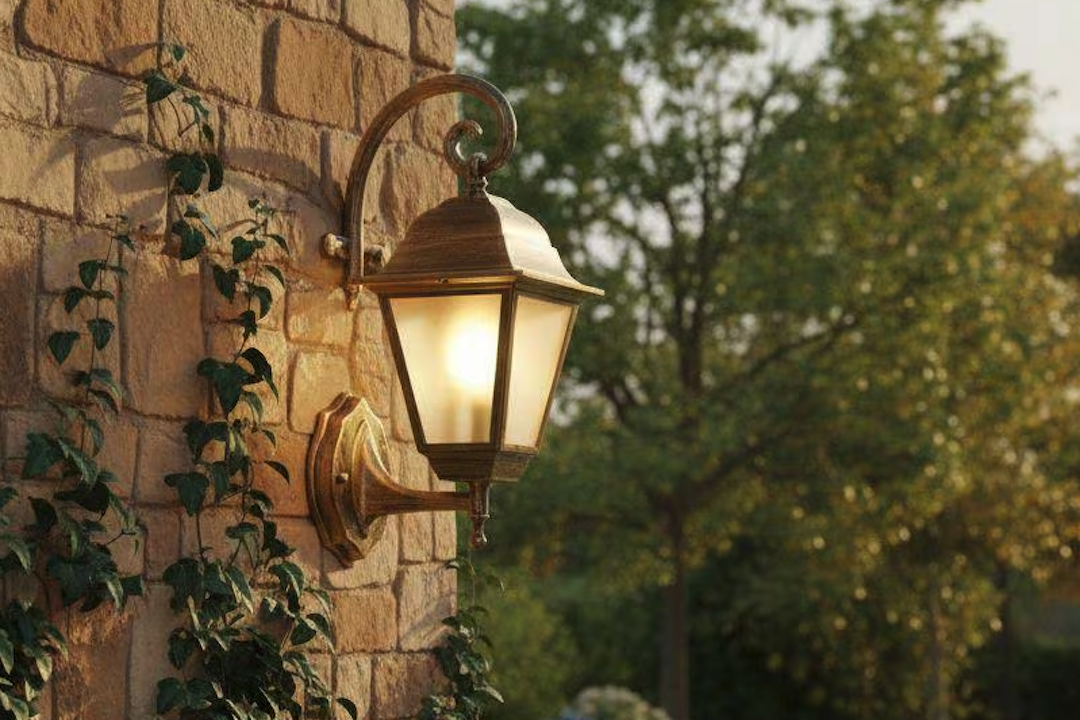 Vintage Lantern: Perfect for Balcony